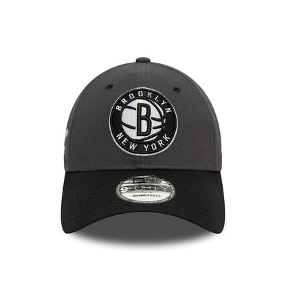 New Era 9FORTY Brooklyn Nets Baseball Cap - NBA Side Patch - Graphitgrau-Schwarz