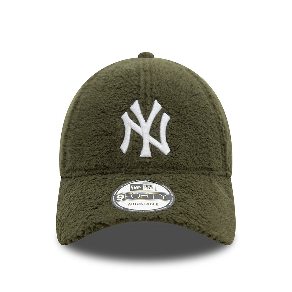 New Era 9FORTY New York Yankees Baseball Cap - MLB Borg - Olivgrün-Weiß