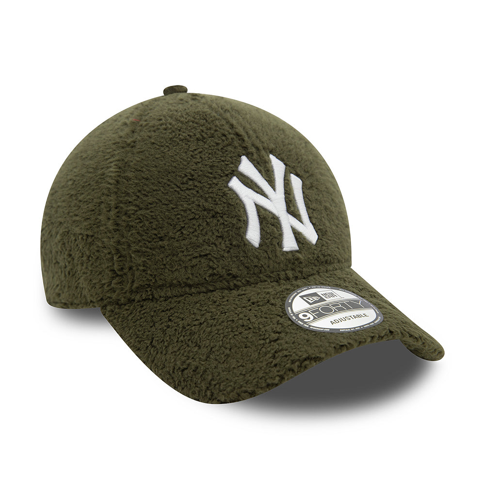 New Era 9FORTY New York Yankees Baseball Cap - MLB Borg - Olivgrün-Weiß