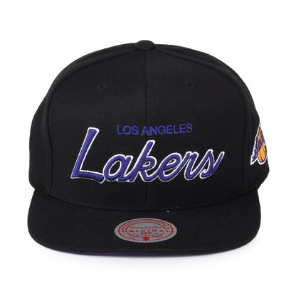 Mitchell & Ness L.A. Lakers Snapback Cap - NBA Foundation Script - Schwarz