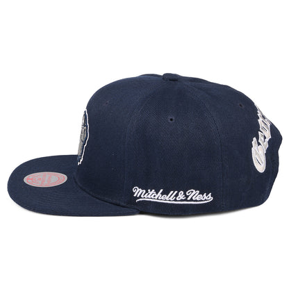 Mitchell & Ness Georgetown Hoyas Snapback Cap - English Dropback - Marineblau