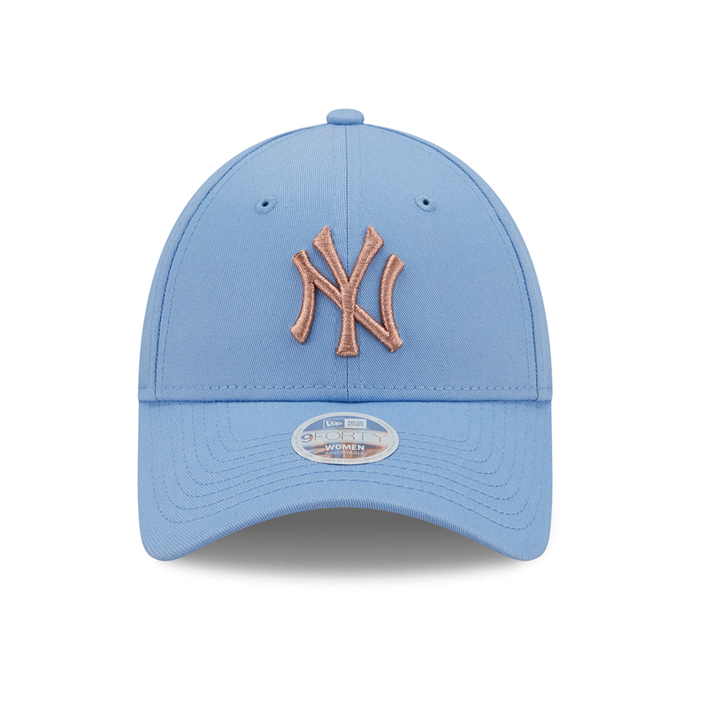 New Era Damen 9FORTY New York Yankees Baseball Cap - MLB Metallic Logo - Hellblau-Kupfer